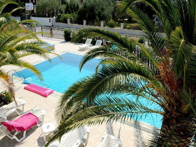 קאבוס Captains Studios & Apartments מראה חיצוני תמונה