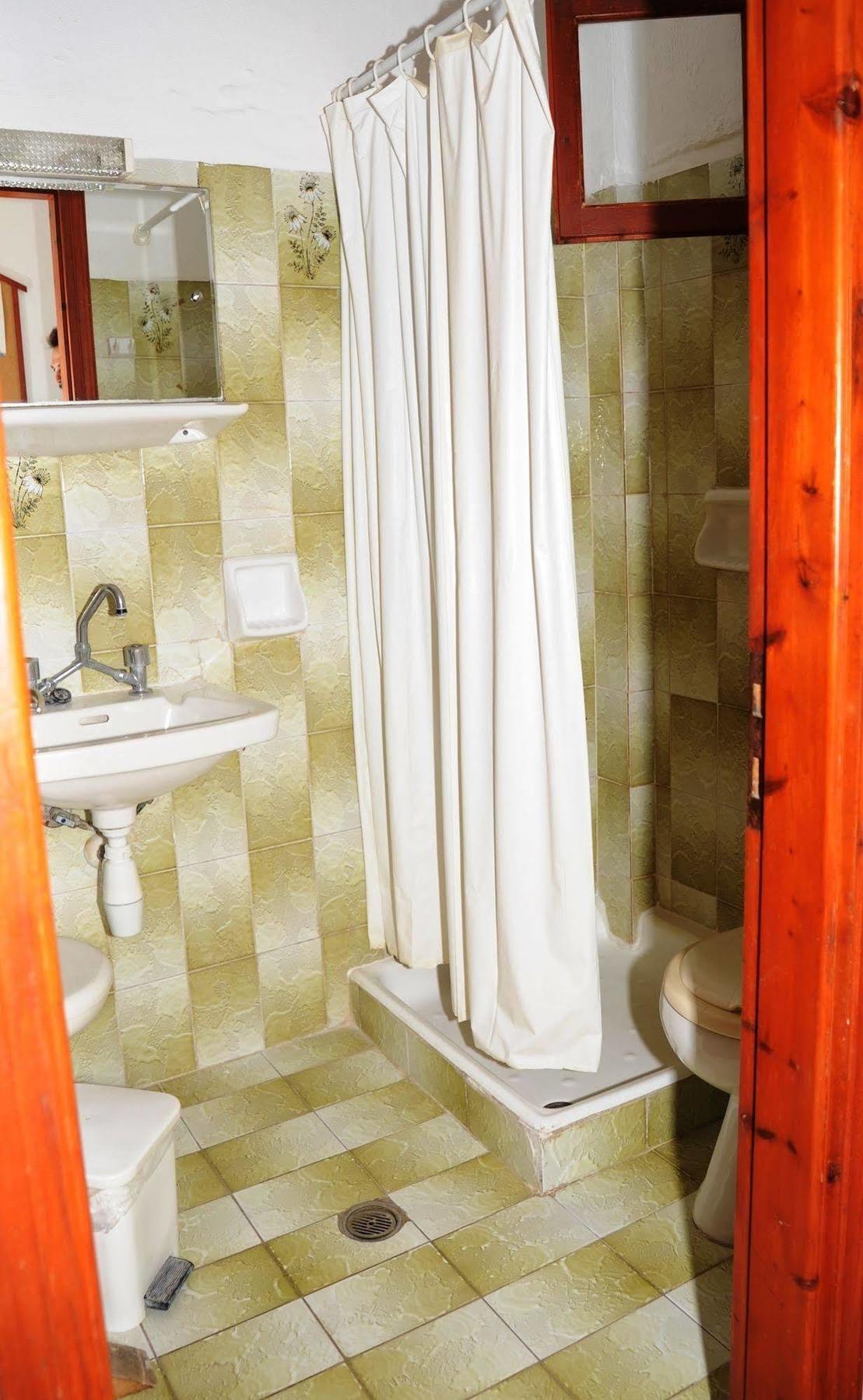 קאבוס Captains Studios & Apartments מראה חיצוני תמונה