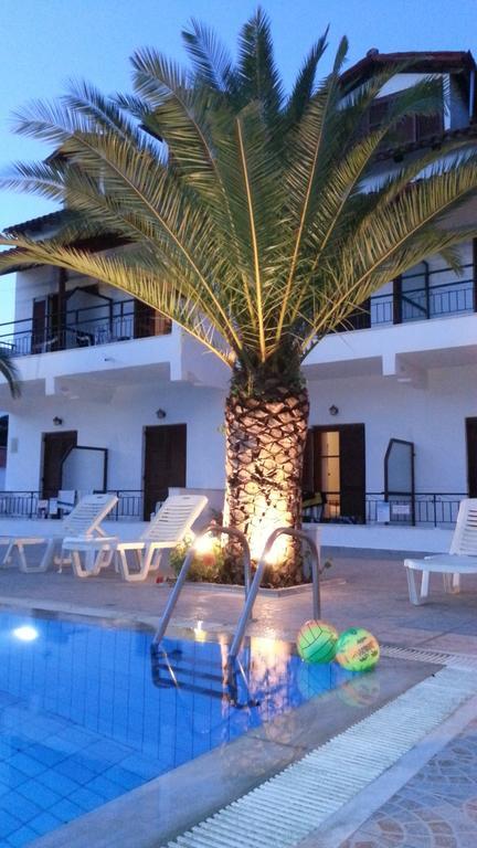 קאבוס Captains Studios & Apartments מראה חיצוני תמונה